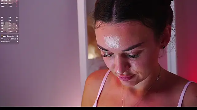 XXX chat uživo modela YayMaya