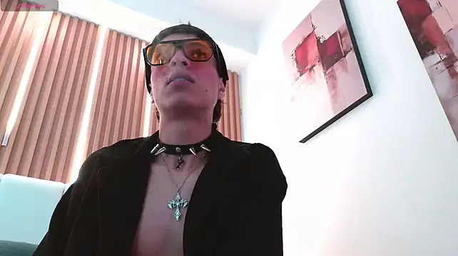 Вебкам-шоу Hell_Boy_06