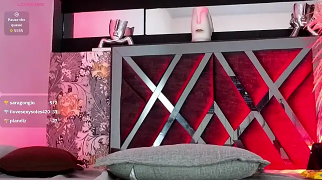 XXX chat uživo modela cami_doll_