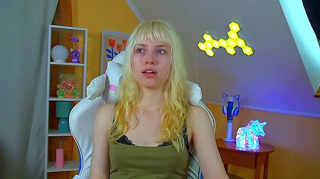 Živý XXX chat HannahHollis