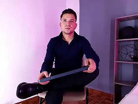 Hey_Noaah: απευθείας συνομιλία ΧΧΧ