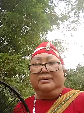 Show modela YourMomy- na web-kameri