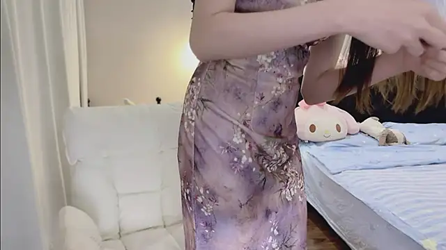 Živý XXX chat Evacute-top