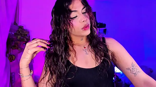 XXX chat uživo modela Devil_Kitsa