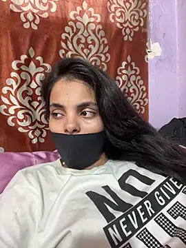 Sandhya_77 – Live XXX-chat