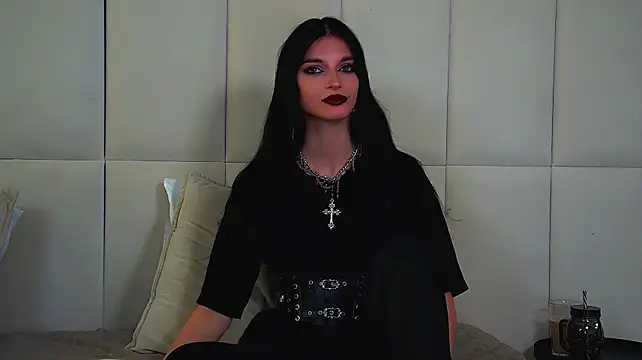 XXX chat uživo modela BeverlyMost