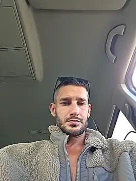 Zeefy XXX чат на живо