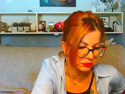 Natali3855 Adlı Modelin Canlı XXX Sohbeti