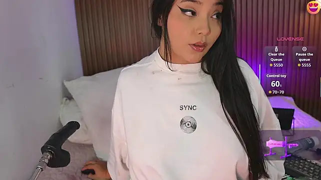 _mishelle XXX чат на живо