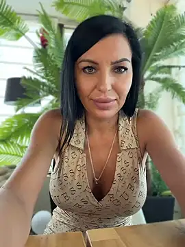 ReynaMorel Live XXX-Chat