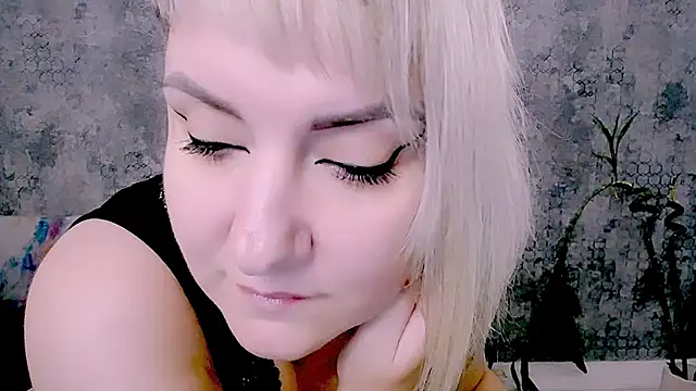 Chat +18 de Djullia ao vivo