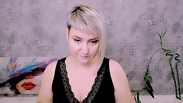 Djullia Live XXX-chat