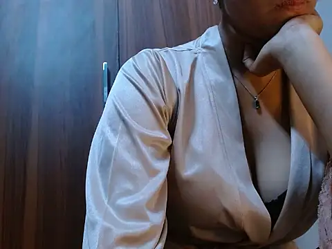 צ'אט XXX בשידור חי של suman_night