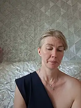 Živý XXX chat stellahere8