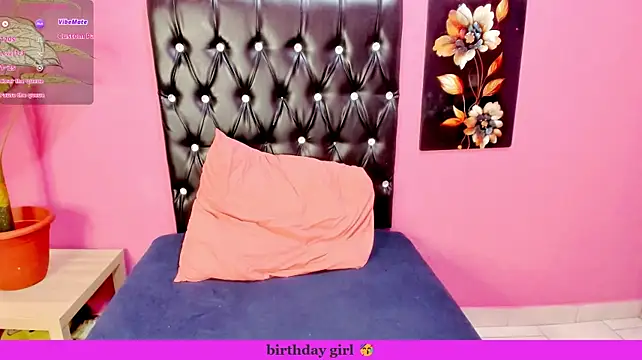 INDIANFLAME live XXX chat