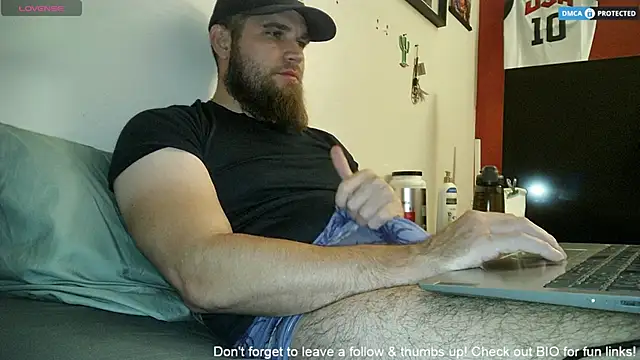 dikdowndaddy Show in webcam