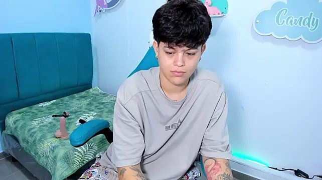 nataly_0303 Adlı Modelin Canlı XXX Sohbeti