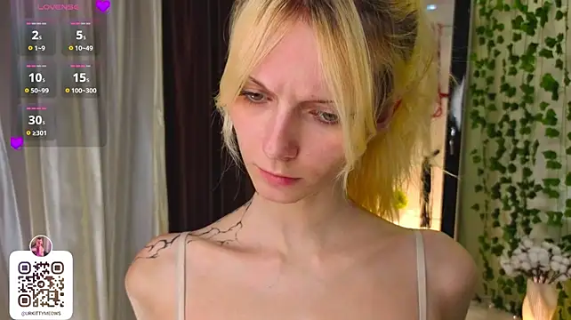 helly_hoff Adlı Modelin Canlı XXX Sohbeti