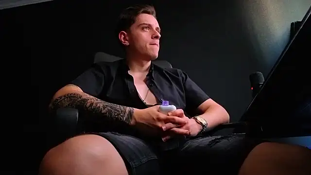 FelixStarkk – Naživo XXX chat