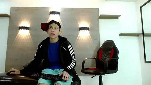 Gaeliitto webcam show