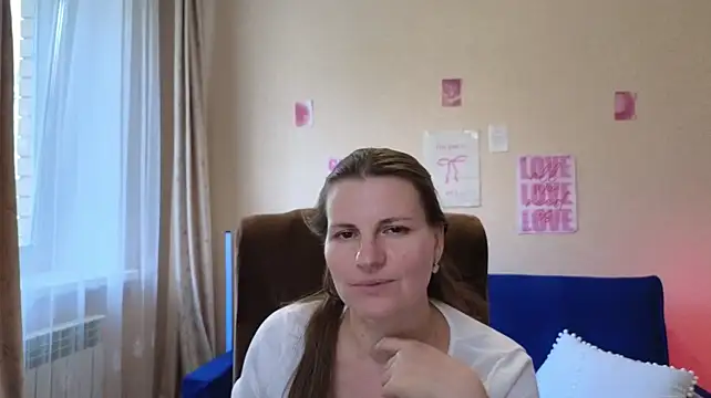 Mirabelle_Velvet's Live XXX Chat