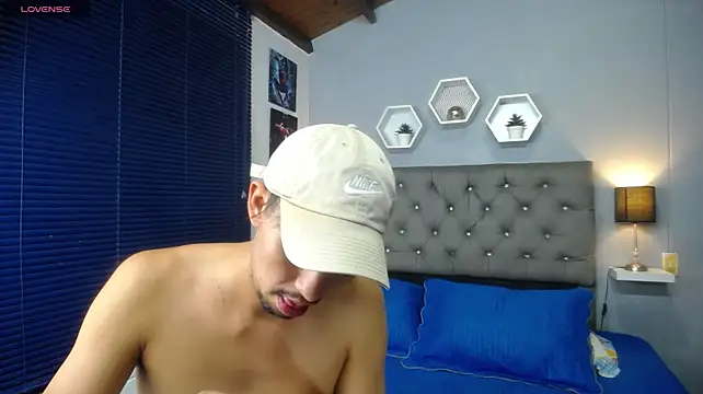 xxx_thesupercum_ Webcam-Show