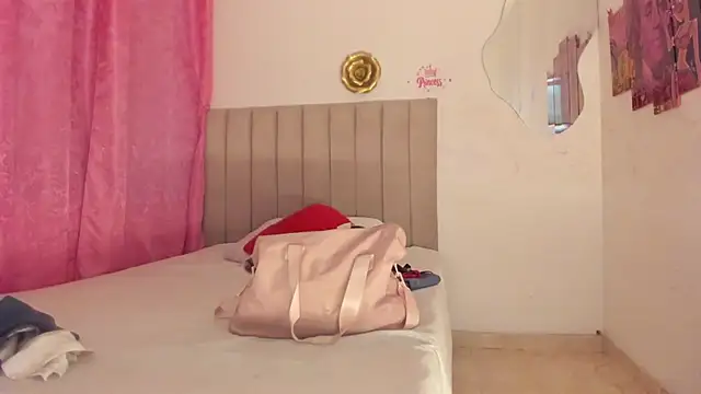 XXX chat uživo modela stacyfoxxx