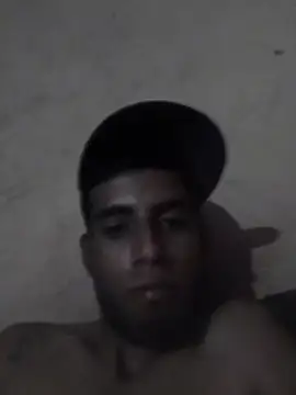 Bryan0042 élő XXX-chatje
