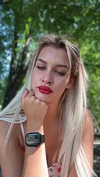KikiWatson – Live XXX-chat