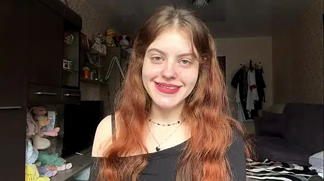BuzzingRaid's Live XXX Chat