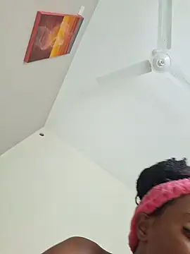 Kamdollie live XXX chat