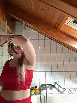 Naomi-Klein – webcam-show