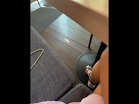 Arina_Bloom Live XXX-Chat