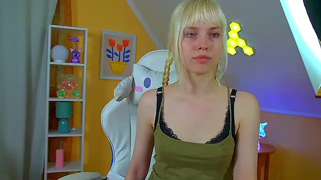 Онлайн чат XXX HannahHollis