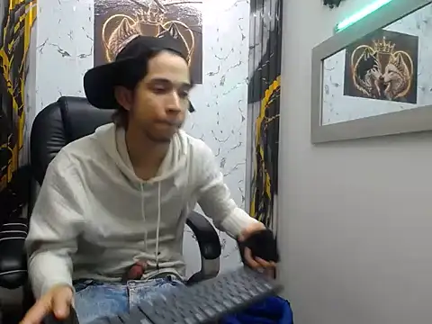 Cruzito_hot_X21 Show in webcam