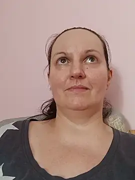 BustyLadyAlma – Live XXX-chat