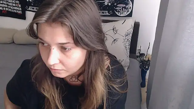AlienforTwenty – Naživo XXX chat