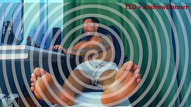 دردشة AndrewBanner الجنسية المباشرة