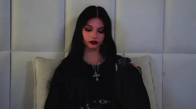 BeverlyMost's Live XXX Chat