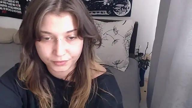 AlienforTwenty Live XXX-chat