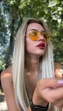 دردشة KikiWatson الجنسية المباشرة