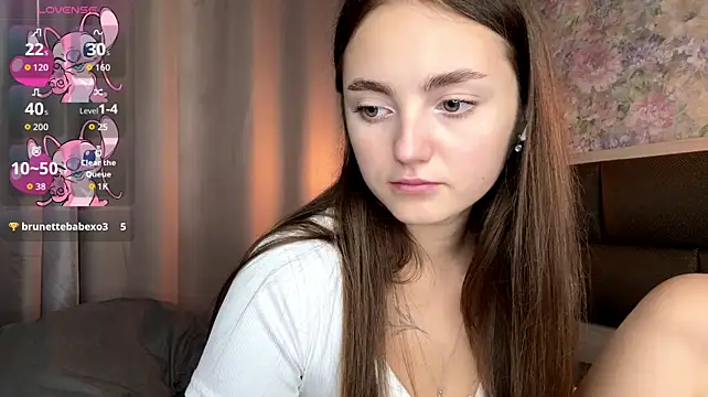 Chat +18 de LoraDavi ao vivo