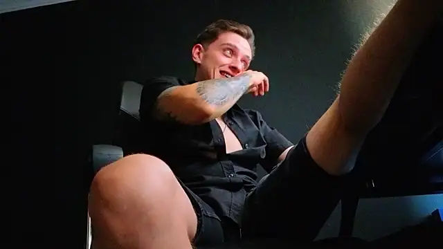 FelixStarkk 라이브 XXX 채팅
