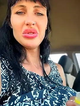 Kamila151 – Naživo XXX chat