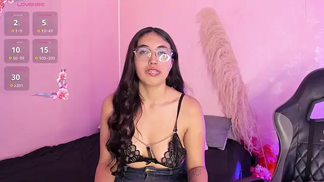 Valk_submissive's Live XXX Chat