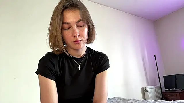XXX chat uživo modela FlirtyDolly