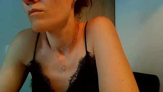 Ms-Lust1-'s Live XXX Chat