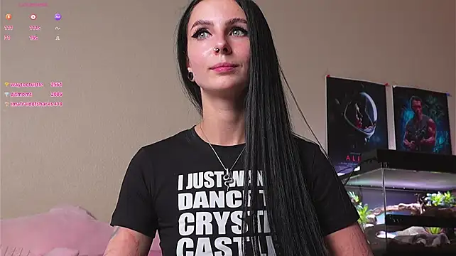 Chat +18 de YaraAveiri ao vivo