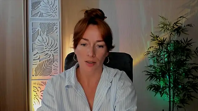 RebeccaMartinezのライブXXXチャット