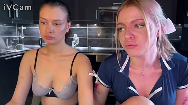 Chatroom XXX en direct de Kiss_And_Chaos